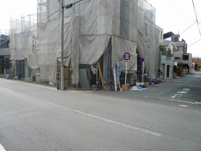 Local photos, including front road. Local corner lot