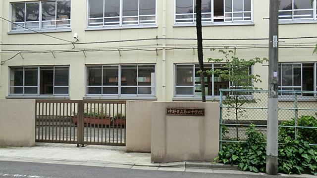 Junior high school. Nakano 650m to stand second junior high school