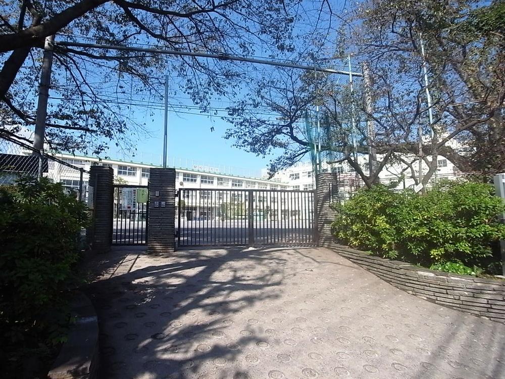 Primary school. Nakano Ward Ekoda to elementary school 310m