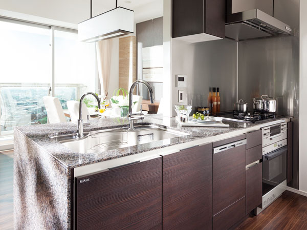 Kitchen.  [KITCHEN] The world's leading brand, Zima tick manufactured system Kitchen. In the "Kurasshii Tower Higashi-Nakano", We have introduced the S3 series of Zima tick, Inc..