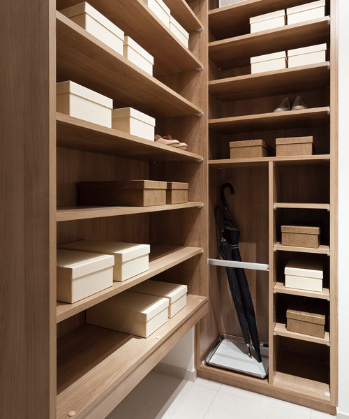 Other.  [SHOES-IN CLOSET]  ※ Indoor Listings ・ All equipment photos, Model Room J type (menu plan / Free of charge ・ Application deadline Yes). Facility ・ For specifications such as grade-up option (paid) ・ Order plan will include a system (paid) (there is application deadline. Please contact the person in charge for more information.). Also, View Photos are a composite of what was taken from the corresponding 15-floor site (November 2012), Slightly different from the view from the actual dwelling unit.