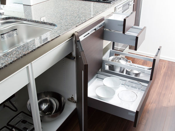 Kitchen.  [Soft-close function with storage] The storage of kitchen, Adopt a sliding that can comfortably out. With Bull motion function, It will be drawn into the quiet.
