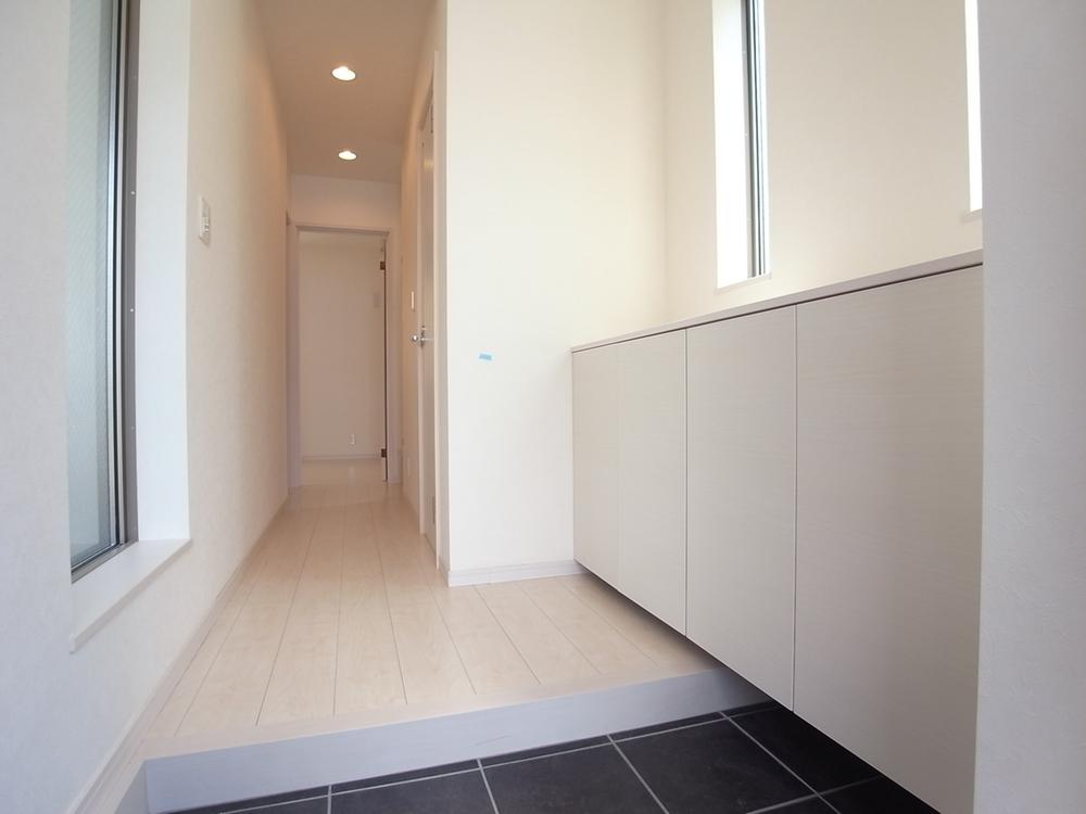 Entrance. Building G