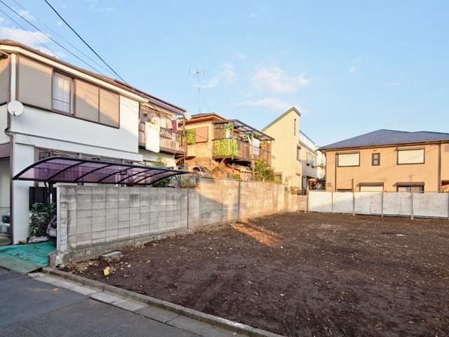 Local land photo. Local (11 May 2013) Shooting