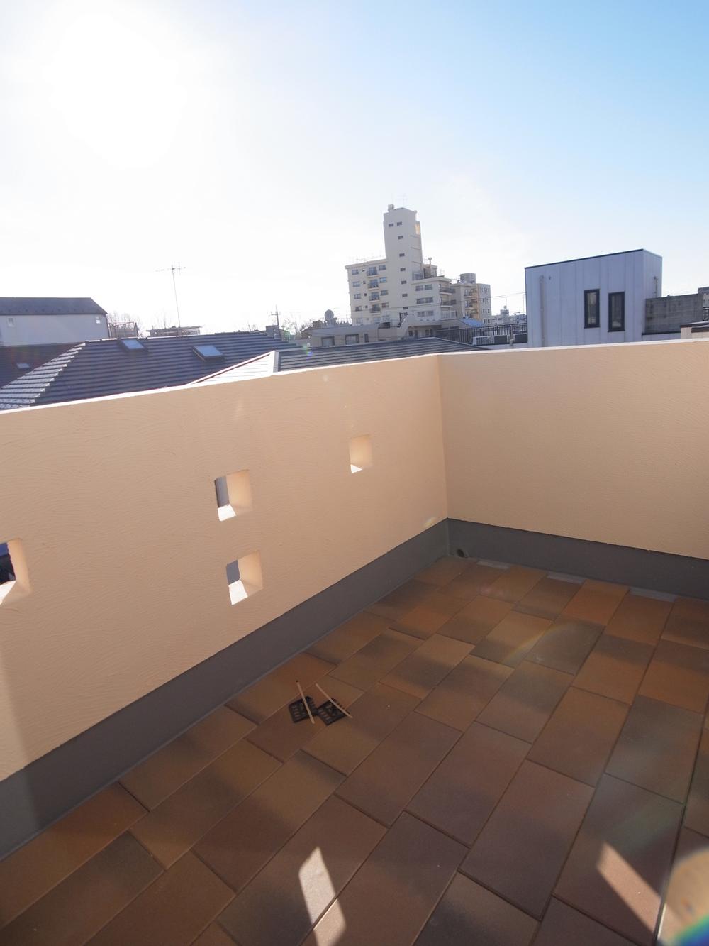 Balcony. (4 Building) balcony Local (12 May 2013) Shooting