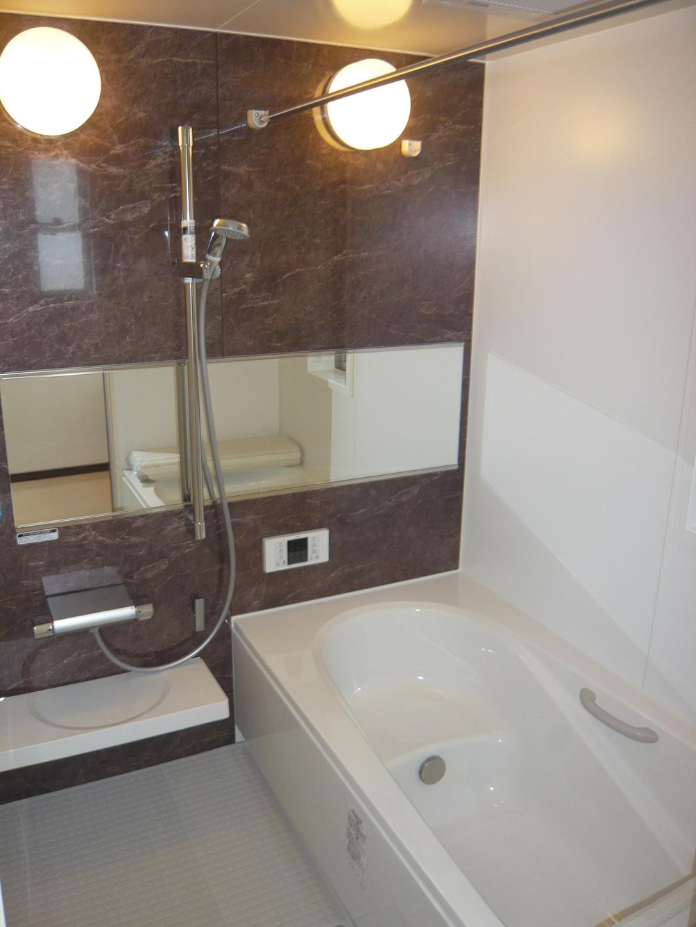 Bathroom. Indoor (November 18, 2013) Shooting