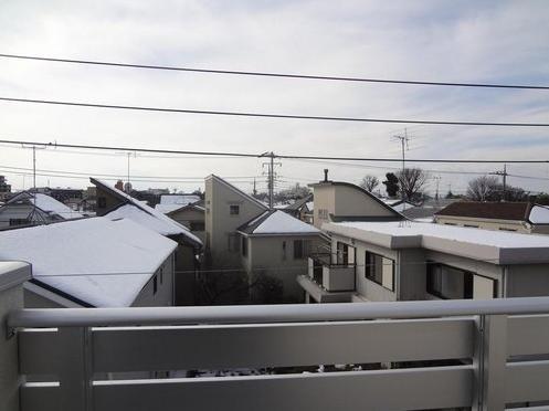 View photos from the dwelling unit