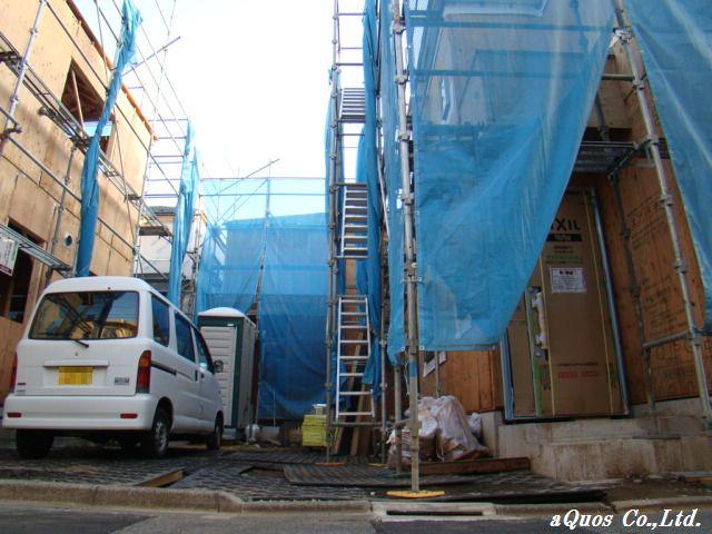 Local appearance photo. Local (10 May 2013) Shooting