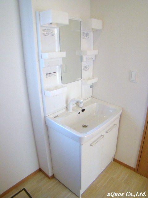 Same specifications photos (Other introspection). Same specifications