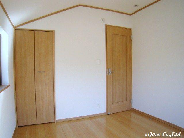 Same specifications photos (Other introspection). Same specifications