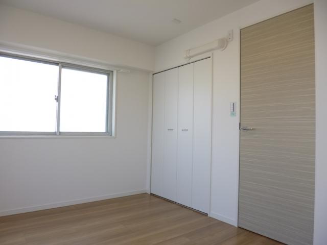 Non-living room.  (2)