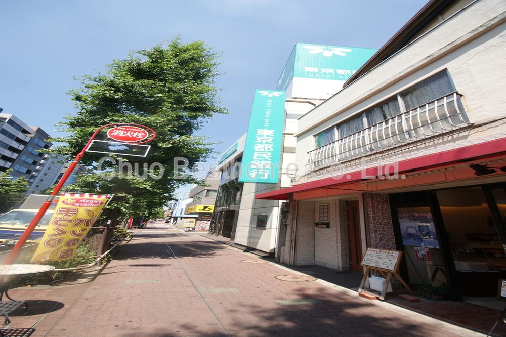 Bank. Tokyo Tomin Bank 220m until Nakano Branch