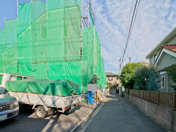 Local photos, including front road. 2013 / 11 / 22 shooting