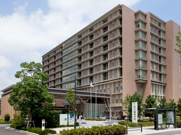 Surrounding environment. Tokyo Metropolitan Police Hospital (about 2370m ・ A 30-minute walk)