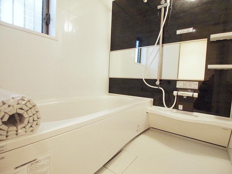 Building plan example (introspection photo). Example of construction [bathroom] 