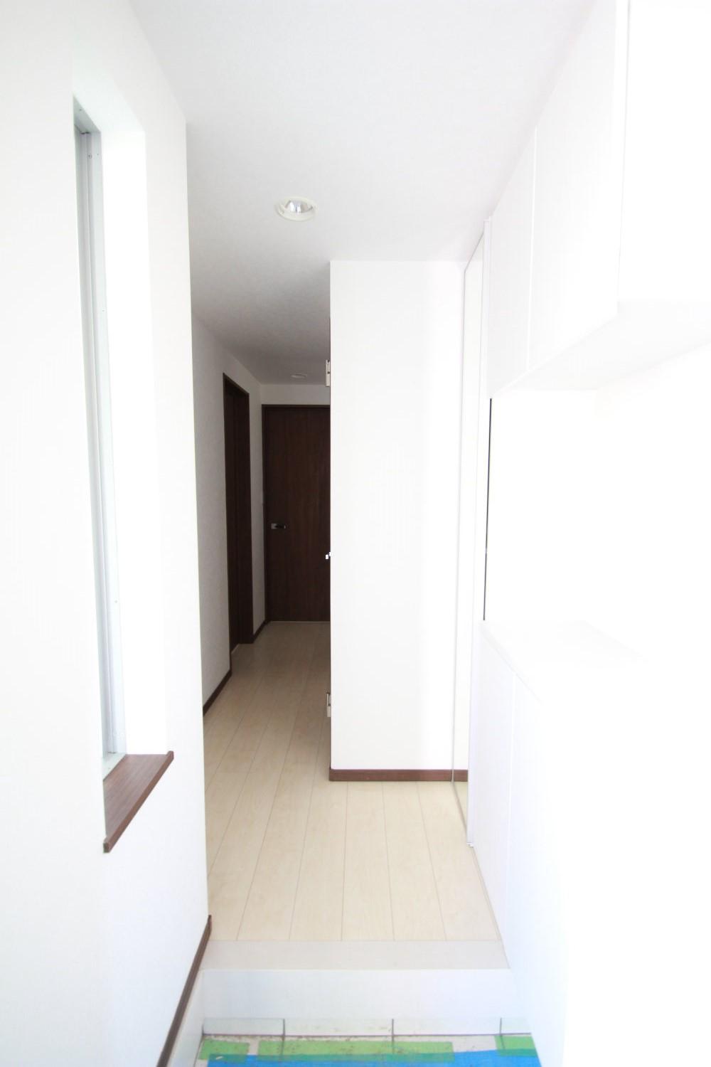 Entrance. Stylish interior.