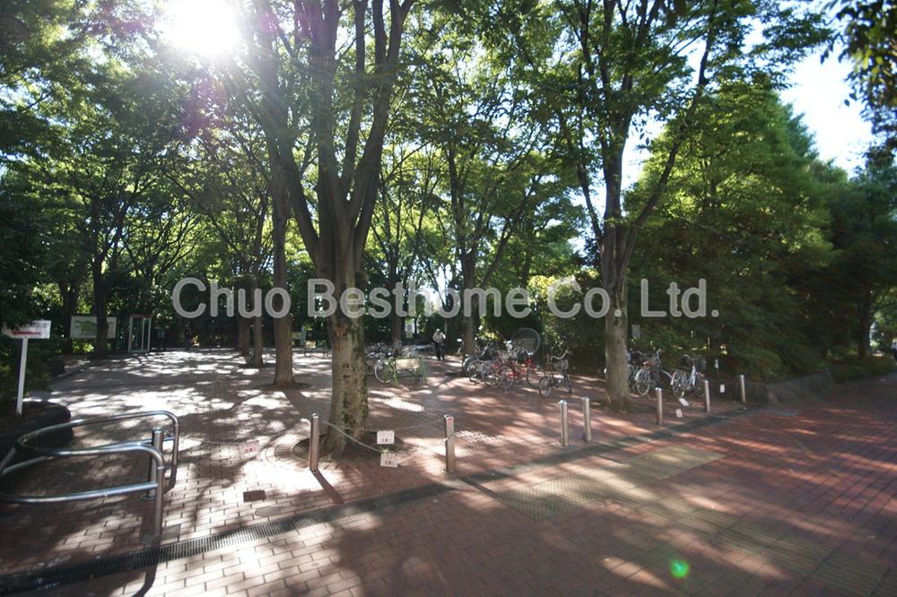 park. 800m until Heiwanomorikoen