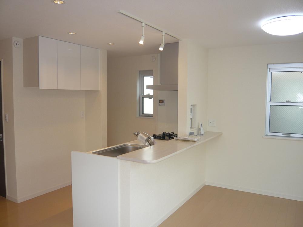 Same specifications photo (kitchen). Same specifications