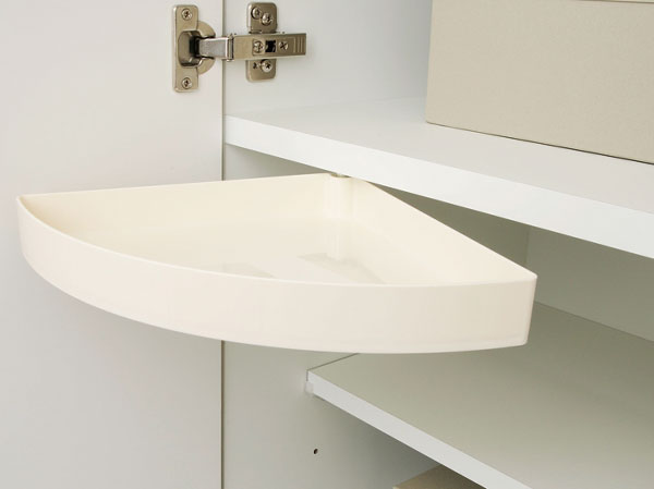 Receipt.  [The glove compartment for the drawer] It has established a drawer so that it can accommodate the small items such as keys.