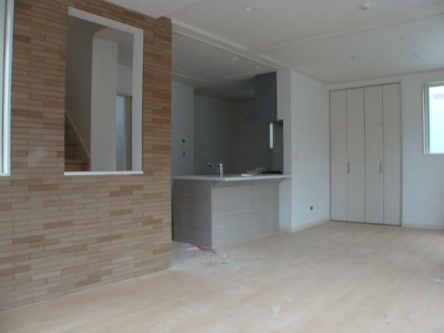 Same specifications photos (living)