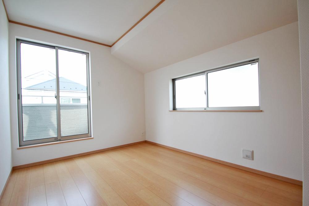 Non-living room. Western-style There are three rooms on the second floor, Each Western-style room is good and bright rooms per yang two-plane daylight.