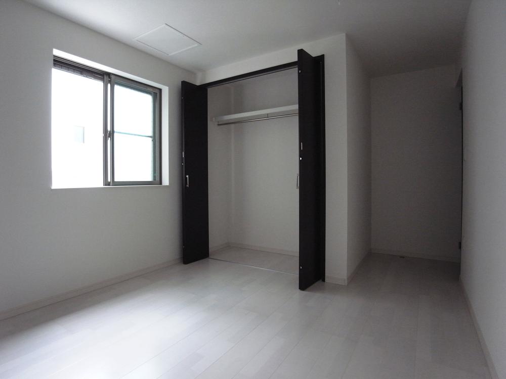 Same specifications photos (Other introspection). Western-style construction cases