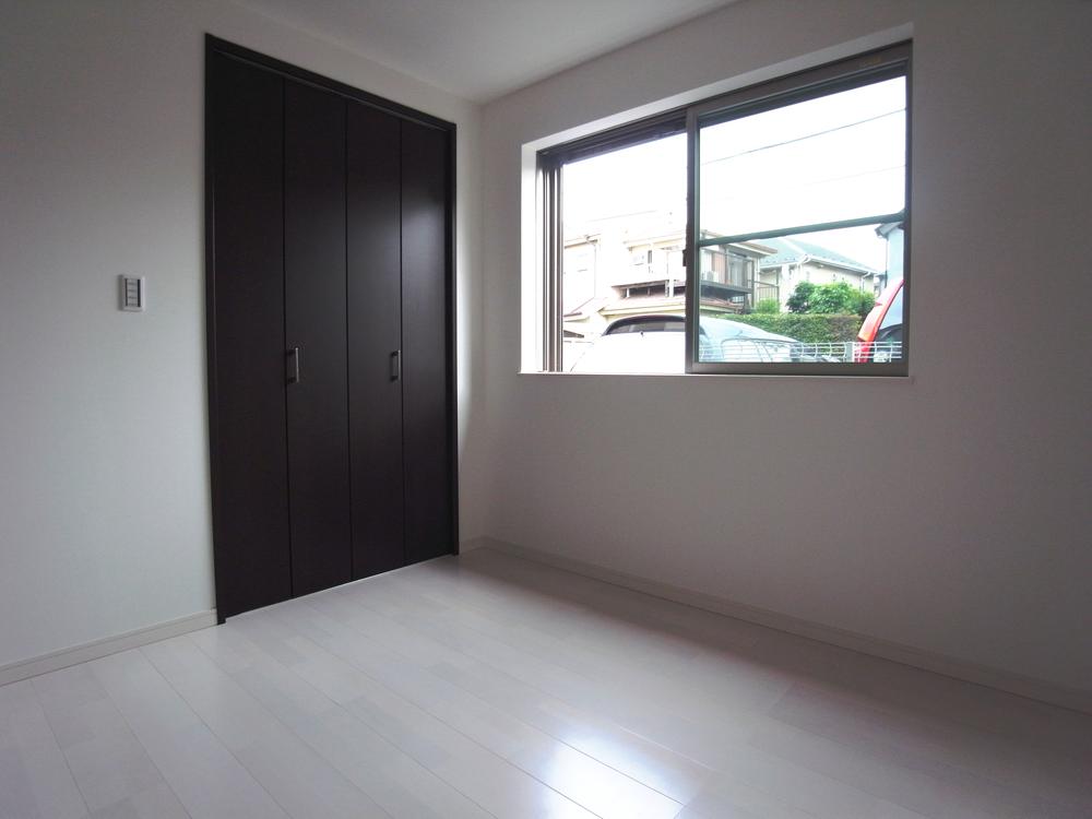 Same specifications photos (Other introspection). Western-style construction cases