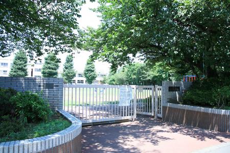 Primary school. Musashidai elementary school