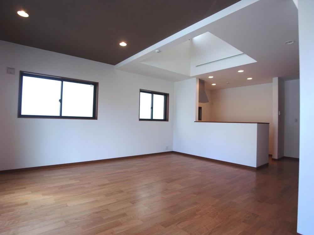 Same specifications photos (living). Living example of construction