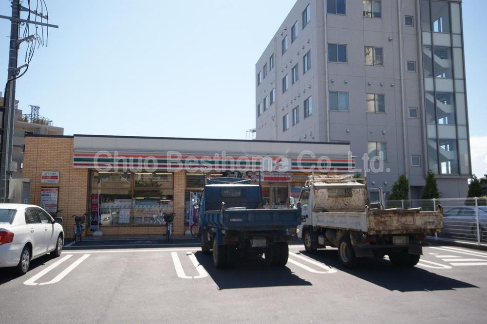 Convenience store. 440m to Seven-Eleven Nakano Nogata 2-chome