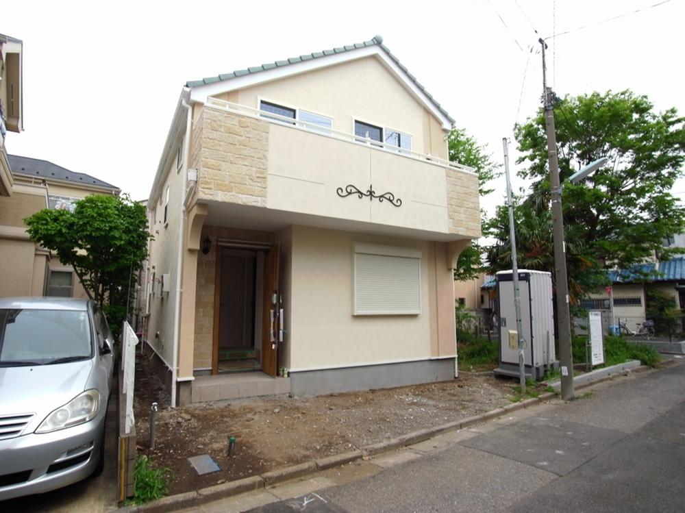 Local appearance photo