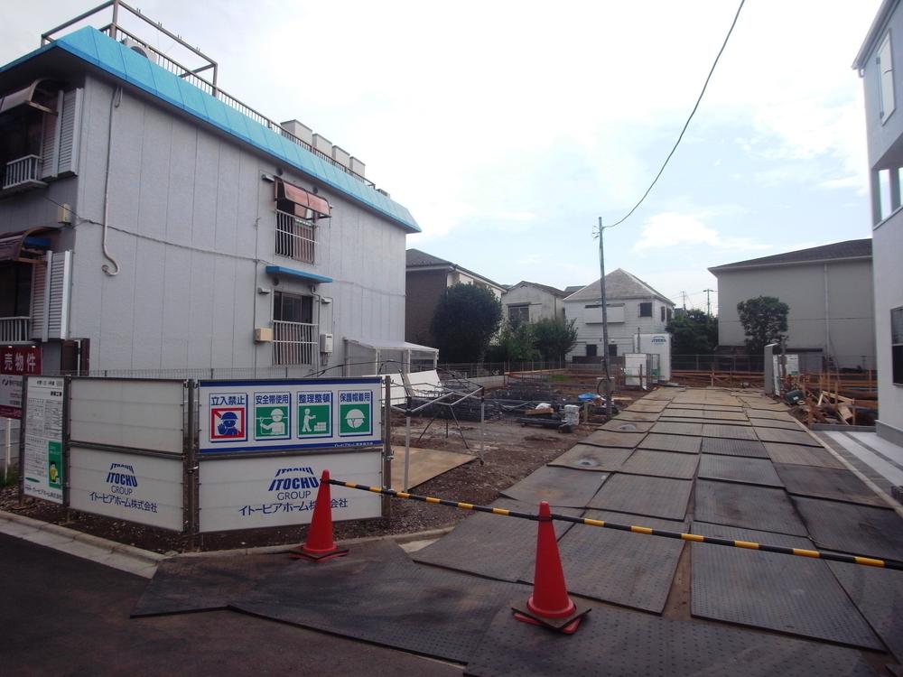 Local photos, including front road. Local (July 2013) Shooting