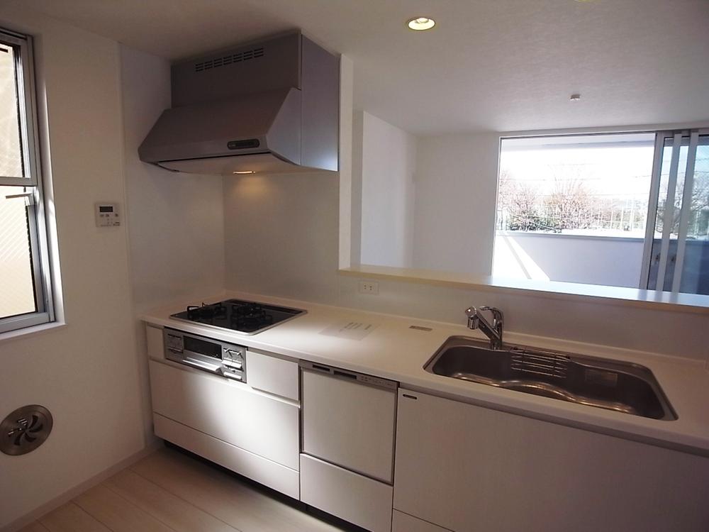 Same specifications photo (kitchen). Kitchen construction cases