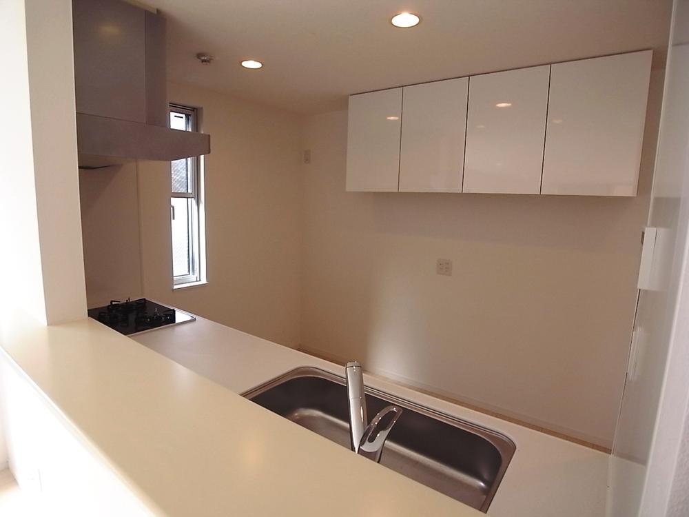 Same specifications photo (kitchen). Kitchen construction cases