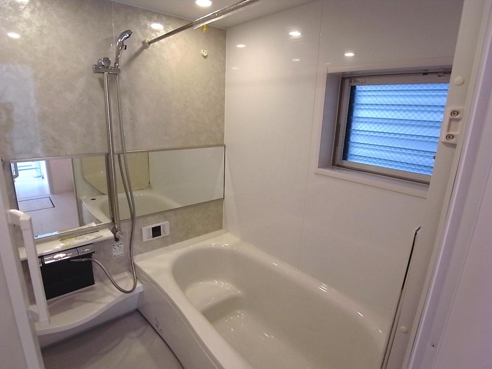 Same specifications photo (bathroom). Bathroom construction cases