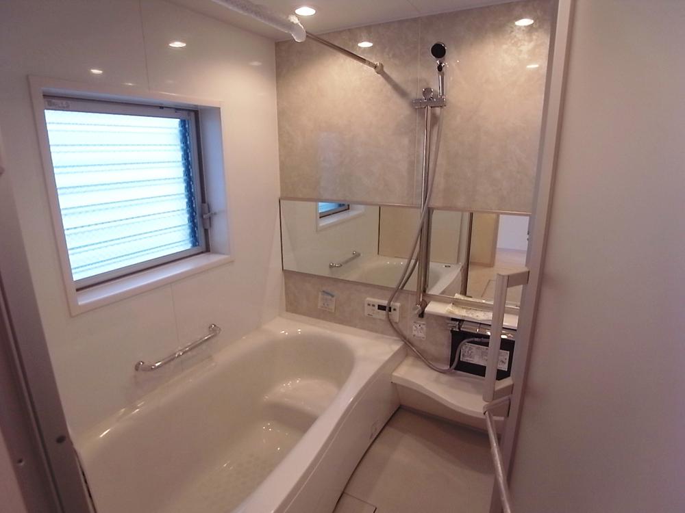 Same specifications photo (bathroom). Bathroom construction cases