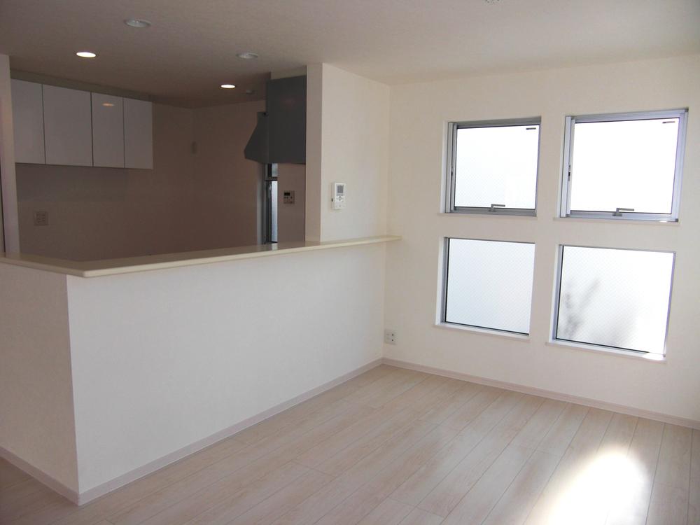 Same specifications photos (living). Living example of construction