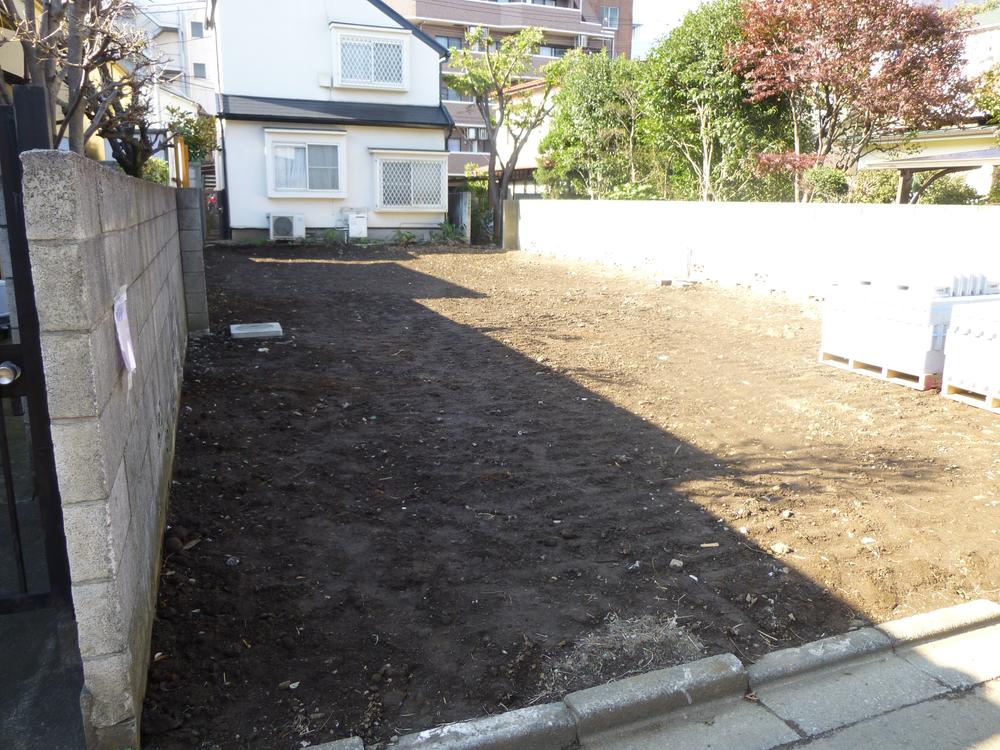 Local land photo. Located in a quiet residential area