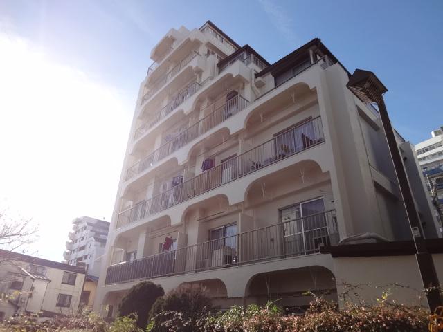 Local appearance photo. This apartment is adjacent to the Taoyuan green road.