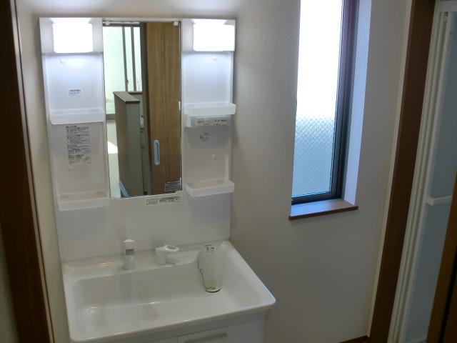 Wash basin, toilet. Sanitary room