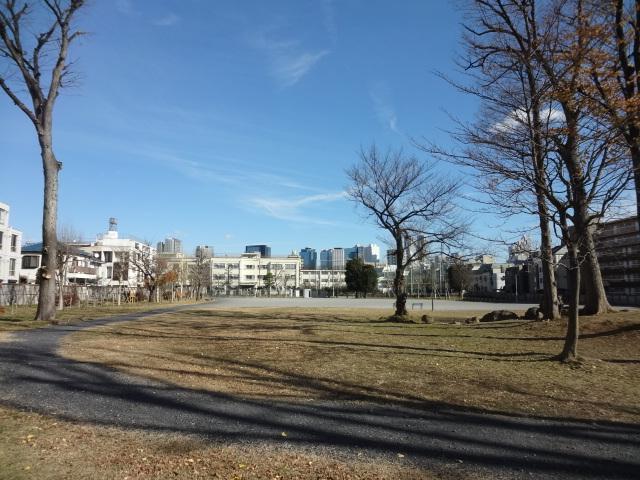 park. 655m to the park