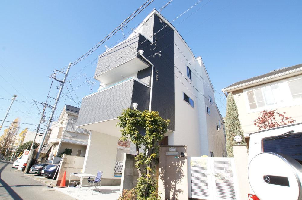 Local appearance photo. Newly built single-family Nakano Nogata 3-chome. Limited Building 1. That it has completed building, You can preview any time. Seibu Shinjuku Line "Nogata" station a 10-minute walk of the good location. What do the affluent live in 3LDK + utility room?