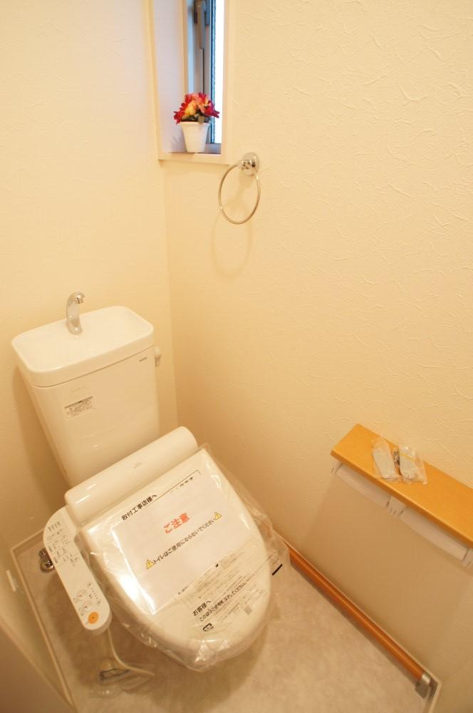 Toilet. Toilet will Washlet equipment.