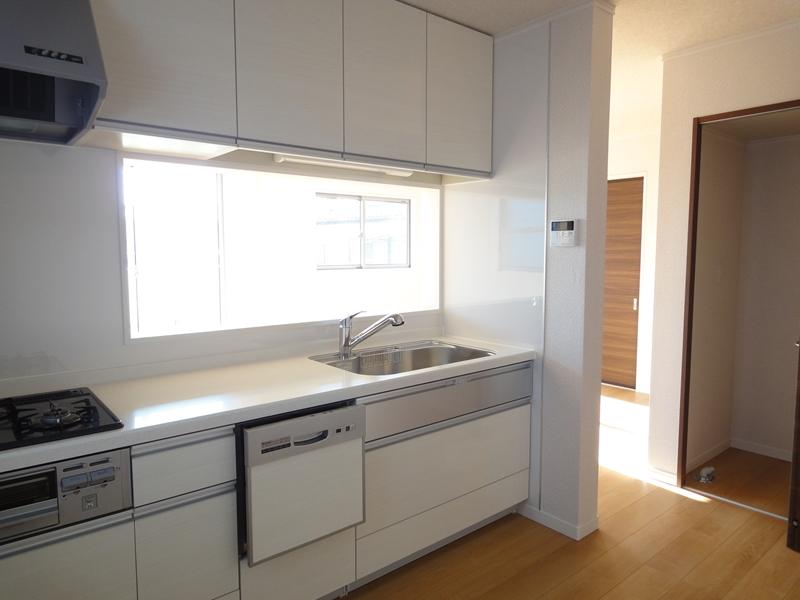 Kitchen. (December 2013) Shooting