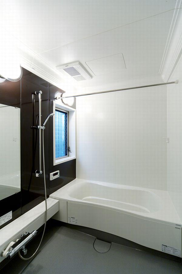 Same specifications photo (bathroom). Enforcement example photo