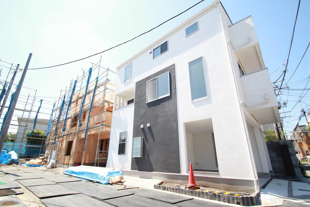 Local appearance photo. This appearance. It will corner lot.