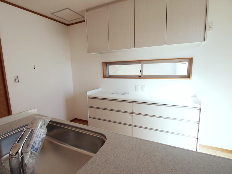 Kitchen. Interior photo (than the other building)