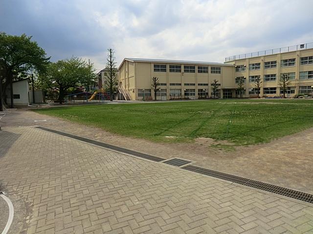 Primary school. Nakano Ward Keimyung to elementary school 1112m