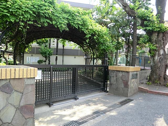 Primary school. 891m to Nerima Kaishin fourth elementary school