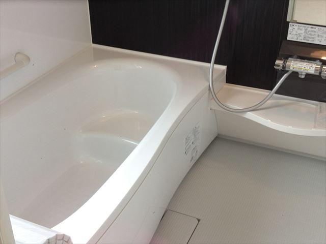 Bathroom. Indoor (07 May 2013) Shooting